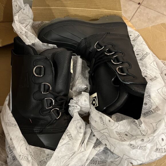 White Dot mens, sz7 snowmobile boots - Picture 1 of 9